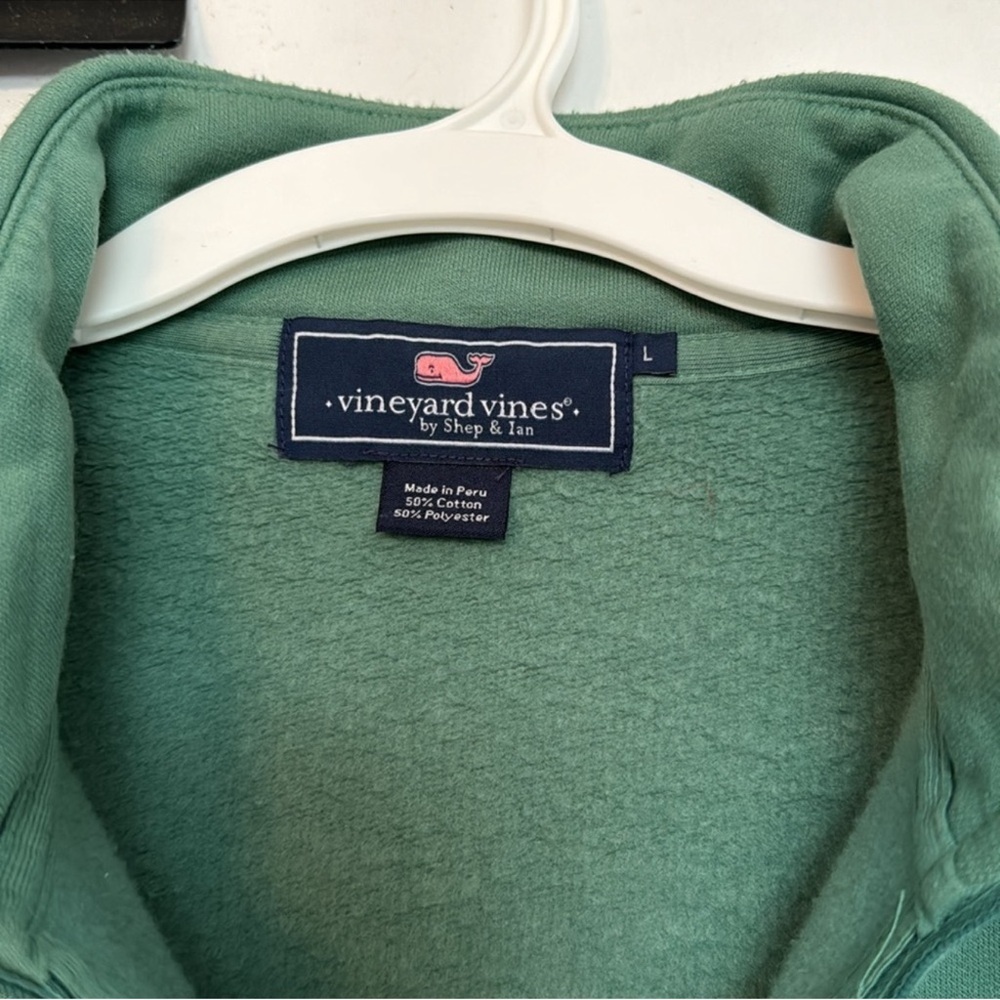 Vineyard Vines Men's Green Pullover - Picture 4 of 5